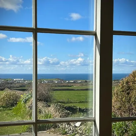 Old Chapel House * Tintagel